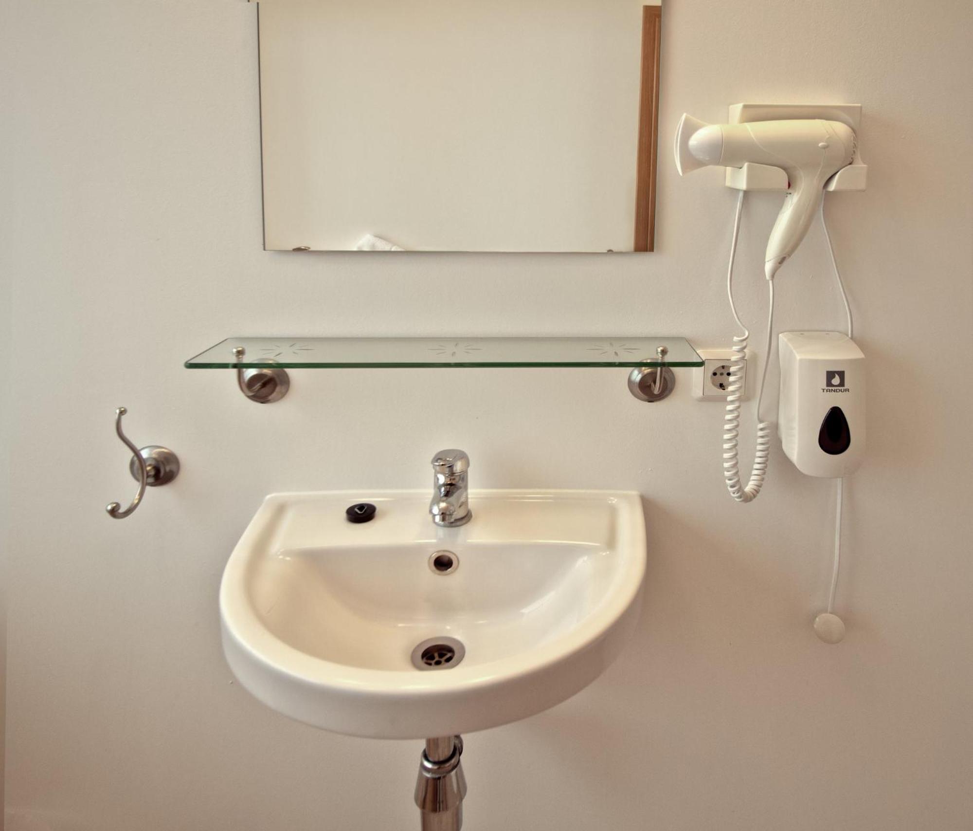 Hotel Post Breiðdalsvík Dış mekan fotoğraf